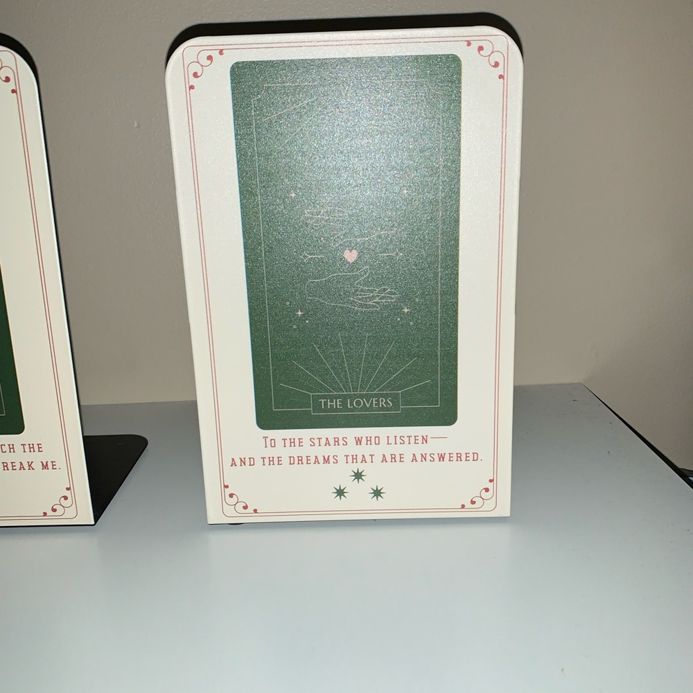 The bookish shop book ends ACOTAR inspired